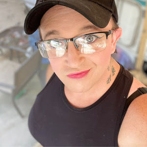 Meet your Posher, Trish lynn